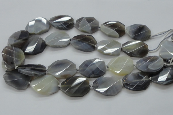 CAA263 25*30mm twisted & faceted octagonal grey line agate beads