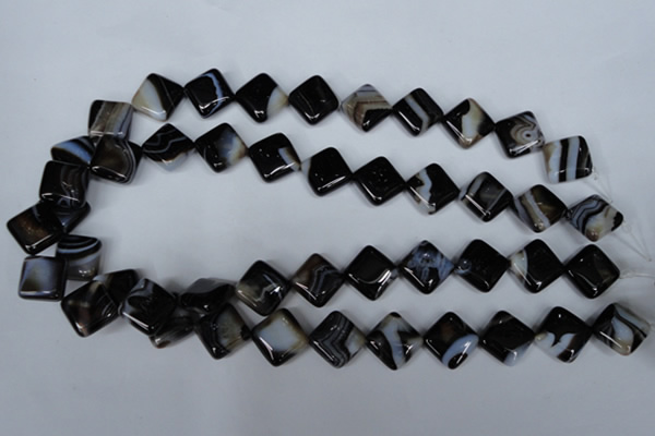 CAG3043 15.5 inches 14*14mm diamond black line agate beads