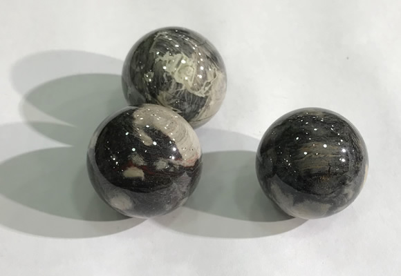 CDN1143 30mm round silver leaf jasper decorations wholesale