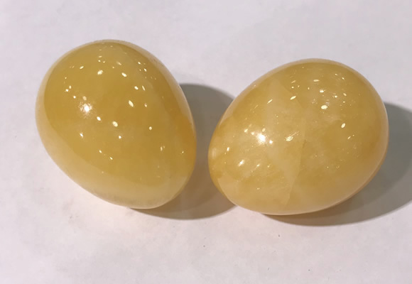 CDN1352 35*45mm egg-shaped yellow jade decorations wholesale