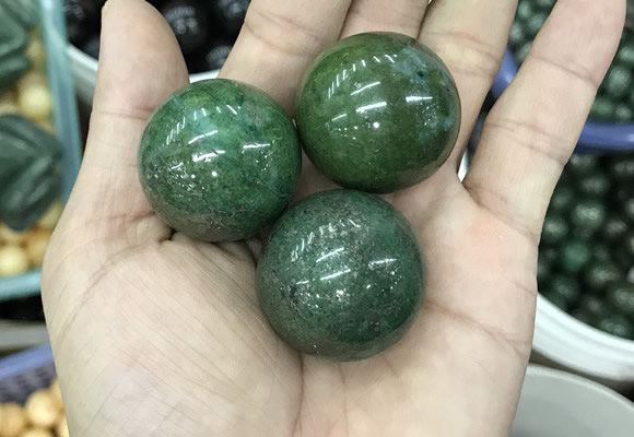 CDN17 30mm round pyrite gemstone decorations wholesale