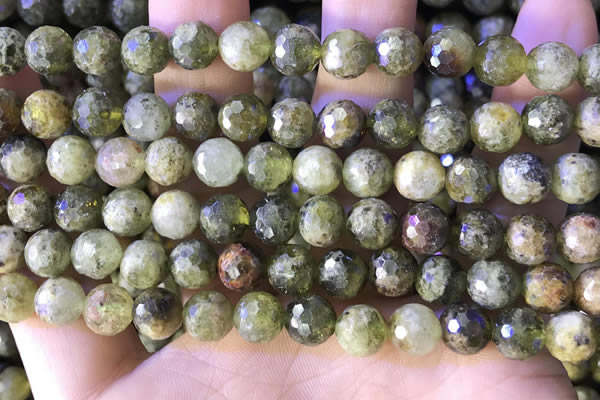 CGA706 15.5 inches 8mm faceted round green garnet beads