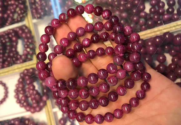 CGB2510 7.5 inches 6mm round ruby zoisite beaded bracelets
