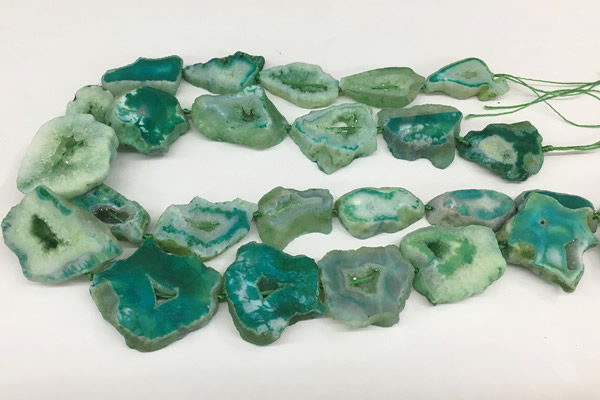 CNG3642 15.5 inches 22*30mm - 30*40mm freeform druzy agate beads