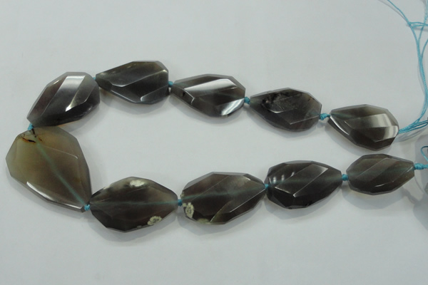 CNG487 20*30mm – 30*42mm twisted & faceted nuggets grey agate beads