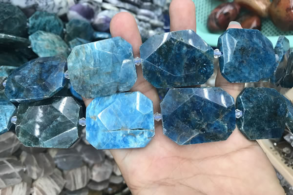 CNG7835 15.5 inches 25*32mm - 30*40mm faceted freeform apatite beads