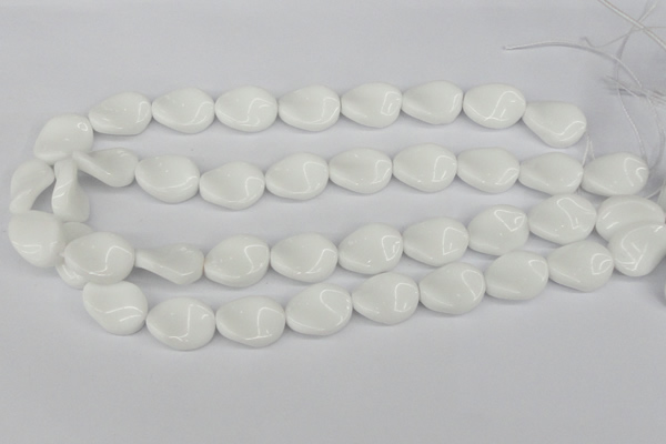 CTW76 15.5 inches 15*20mm twisted oval white agate gemstone beads
