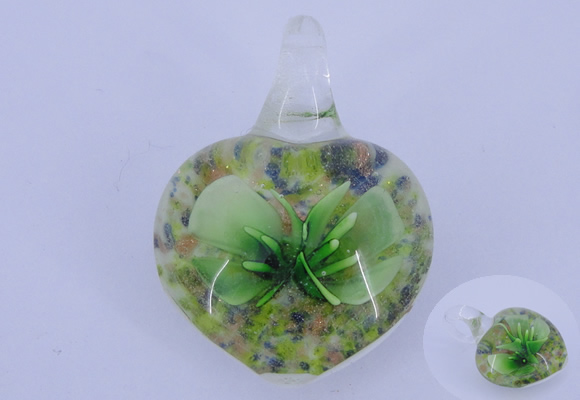 LP18 18*30*40mm heart inner flower lampwork glass pendants