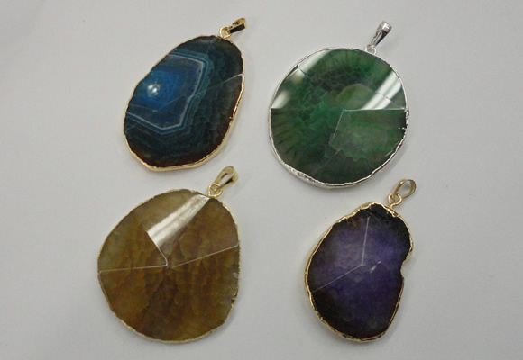 NGP1110 30*40 - 40*50mm freeform druzy agate pendants with brass setting