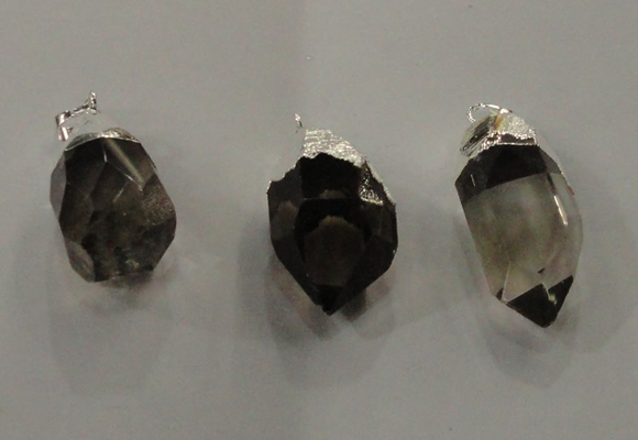 NGP1354 15*35mm - 20*40mm faceted nuggets smoky quartz pendants
